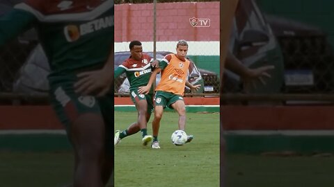 FLUZÃO INICIA SEMANA CHEIA DE TREINOS NO CT CARLOS CASTILHO