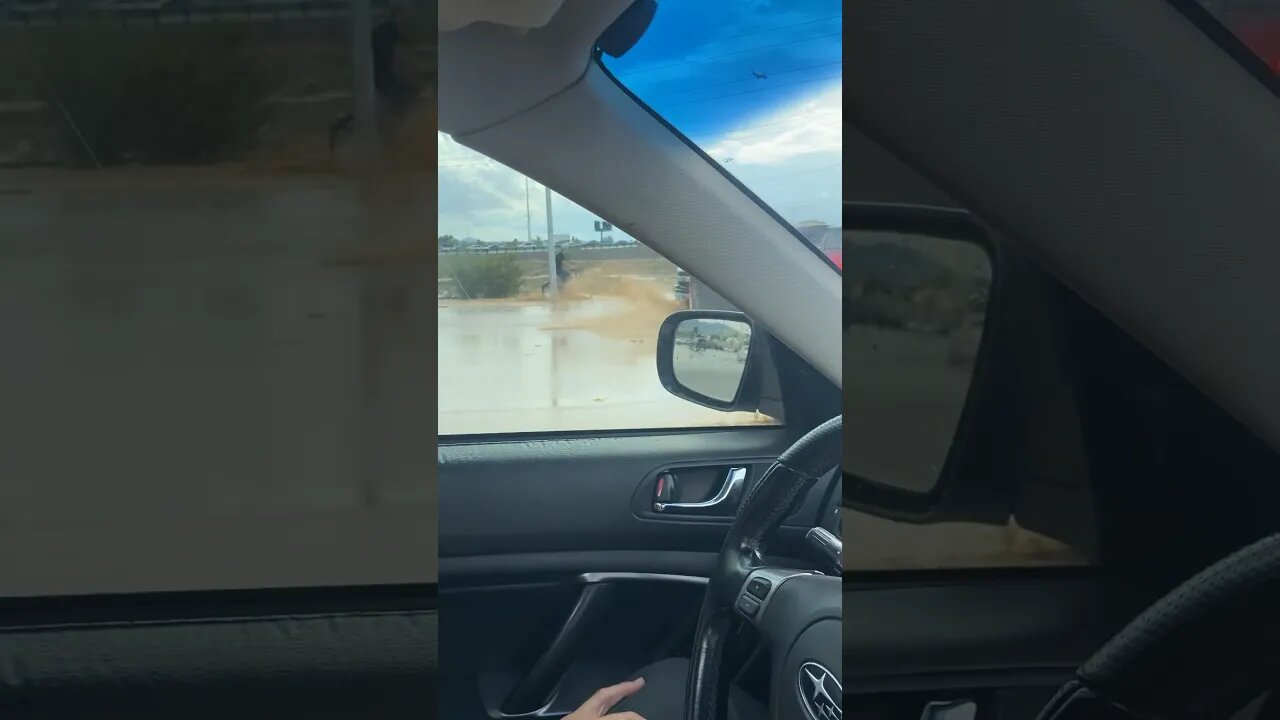 Comment What Dude Is Thinking 🫵 #rain #lasvegas #commentbelow
