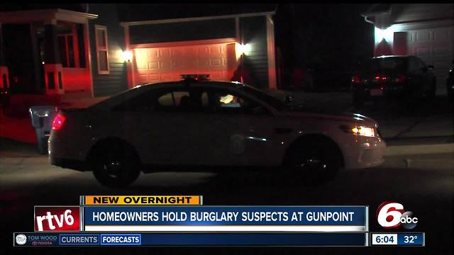 Homeowner holds 2 burglary suspects at gunpoint