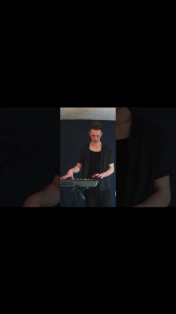 Super angry guitars over on episode 13 of thé SLYVSTREAM, tune in x #music #funk #livelooping