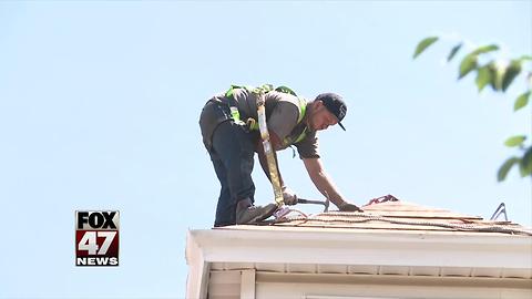 Showing gratitude by giving new roof to Jackson veteran