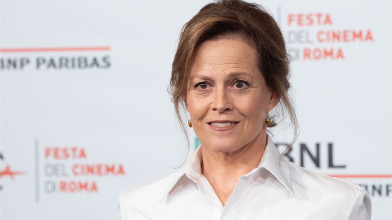 Sigourney Weaver Shows Up To Surprise 'Alien' High School Cast