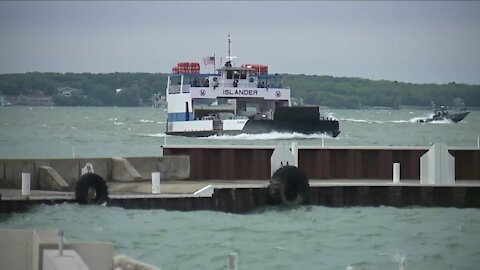 Strong winds may ruin your holiday weekend plans as some Lake Erie island ferries cancel service