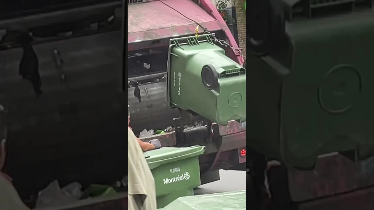 Garbage grinder in the middle of the street