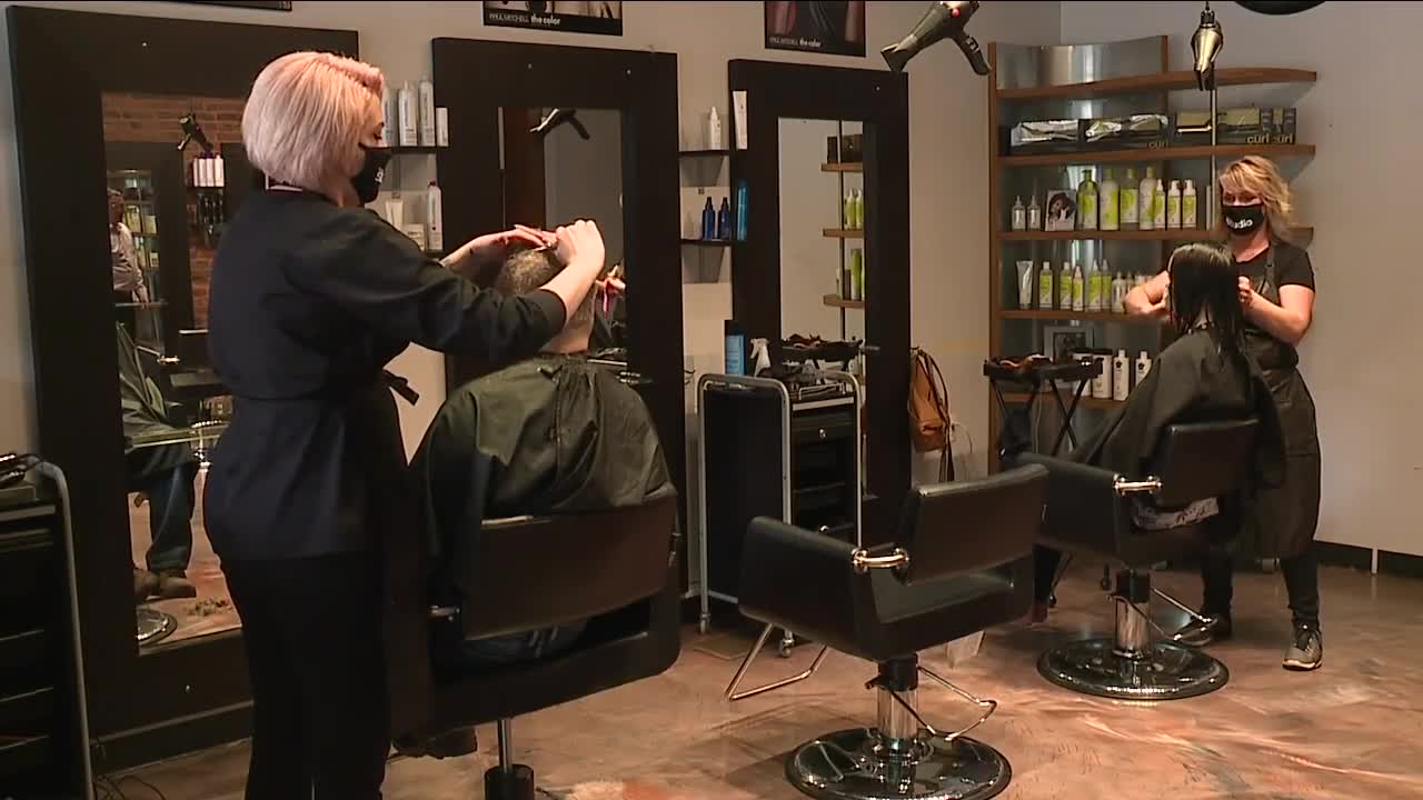 Hair salons reopen in Ohio with masks, disinfectant, cleaning breaks