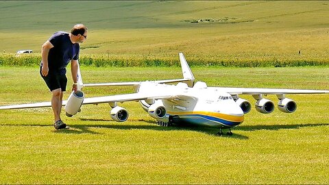 NICE FLIGHT AND HARD LANDING !!! GIGANTIC 93KG XXXL RC ANTONOV AN-225 MRIJA SCALE MODEL AIRCRAFT.