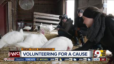 'Alternative Spring Breaks' let Xavier students trade vacation for charity work