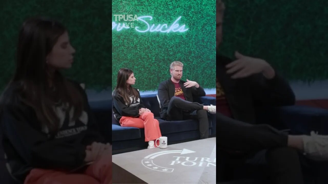 US-BORN CHINESE OLYMPIC SKATER FAILS MISERABLE DURING PERFORMANCE