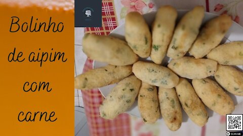 Bolinho de aipim com carne moída