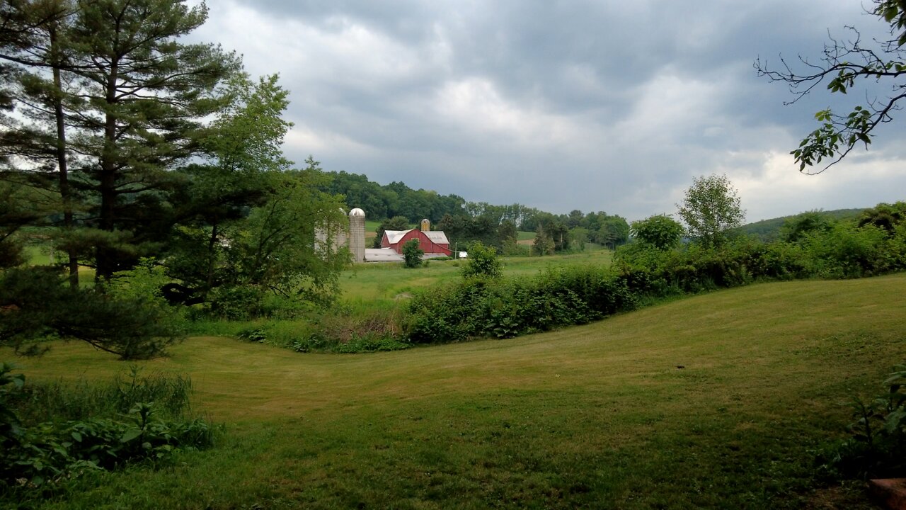 A storms a brewin’!