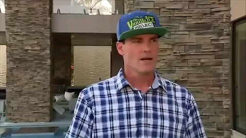 Vanilla Ice Describes A Medical Chaotic Scene That Took Place On A Flight From Dubai to New York ...