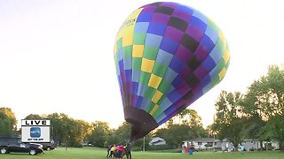 Hot Air Balloon Rally Kicks off Burger Fest