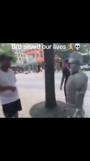 Robot in the hood 🤣