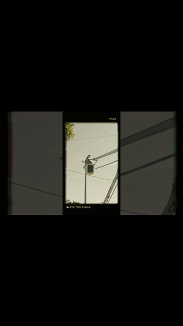 Después de (por lo menos) 3 meses, están arreglando las luces del Bulevar (25/11/2022)