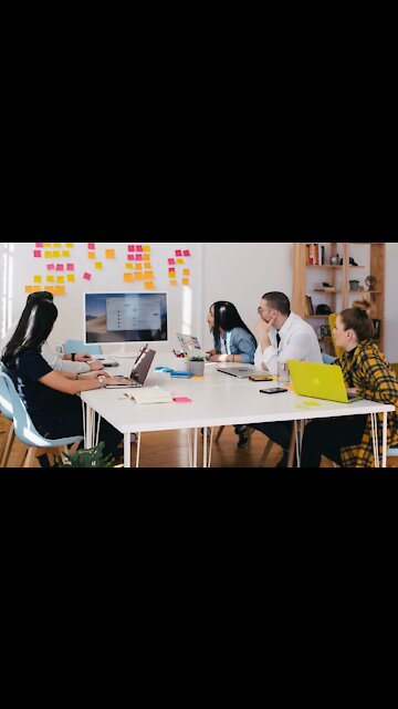 An Expert Says These 8 Steps Will Help Canada Move Towards Having A 4-Day Workweek