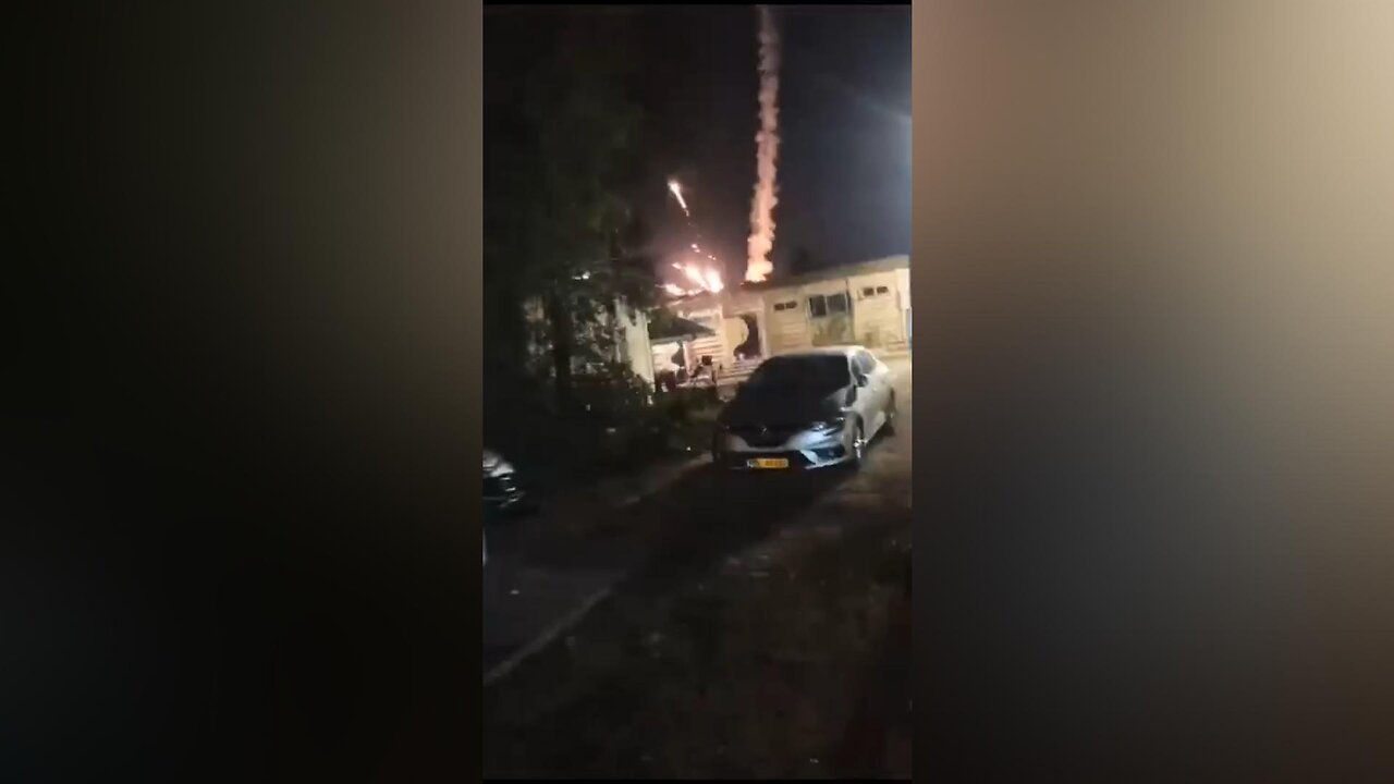 Footage of the "Iron Dome" failure in Tel Aviv