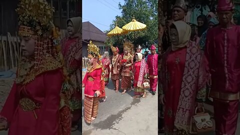 ARAK- ARAKAN PENGANTIN PALEMBANG DI KAMPUNG DENGAN MARAWIS #short #shorts #shortvideo