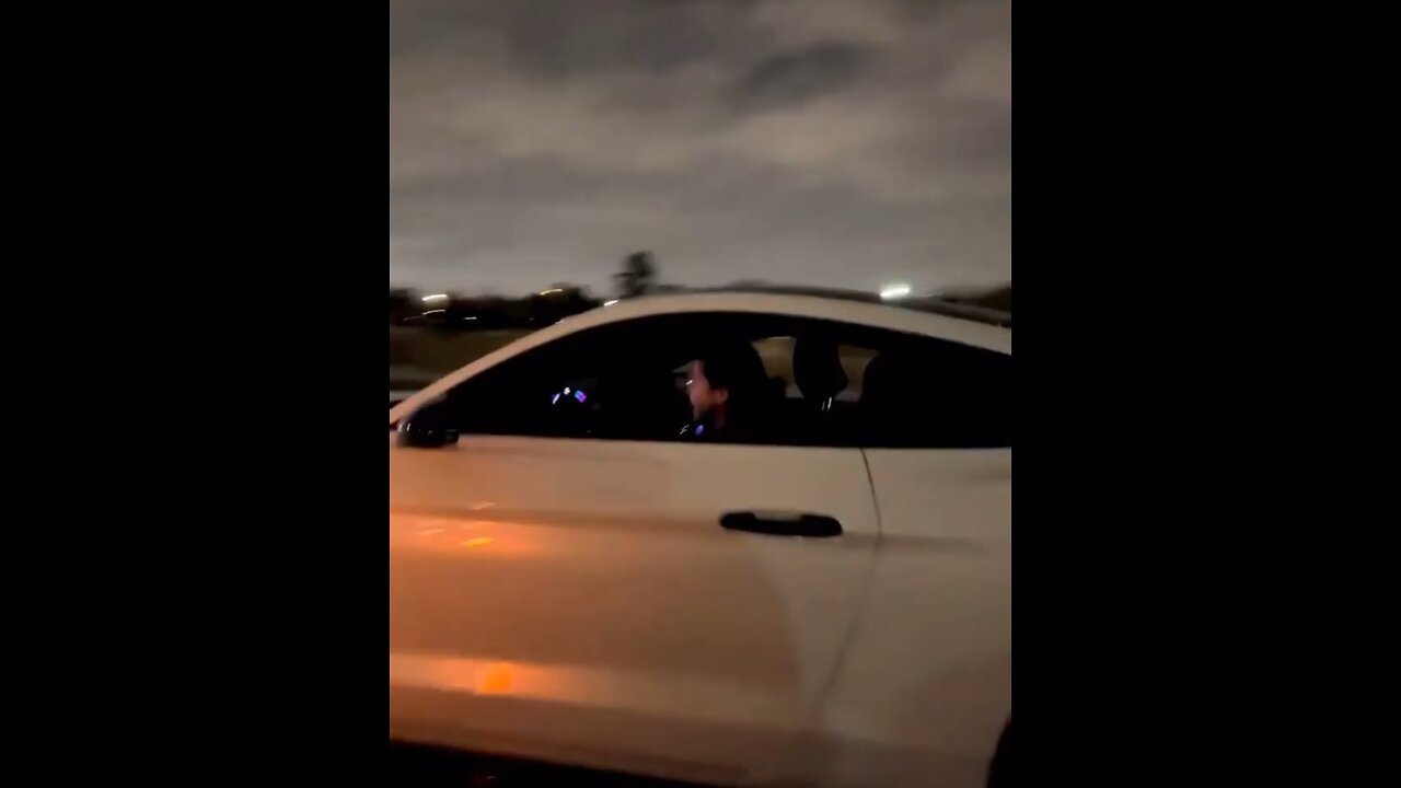 Car flames - Ford Mustang 5.0 V8 GT