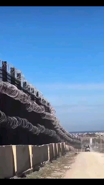 Gaza/Egypt border - Egypt: We support the Palestinians. We just don't want them here! Hypocrites!