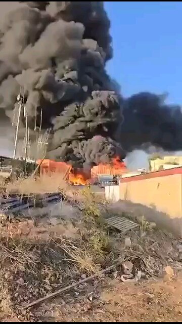 🚨🇱🇧🇮🇱 #BREAKING Hezbollah has set alight Israeli military garrison at Avivim settlement