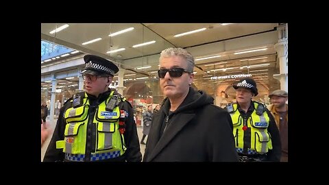 Police Called To Stop Filming During Piano Livestream (Full video)