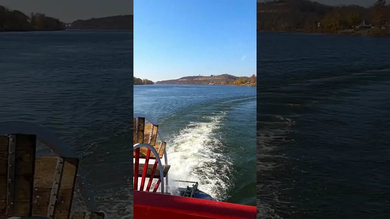 RIVERBOAT FULL SPEED Paddle Wheel on the Ohio River with Valley Gem Sternwheeler