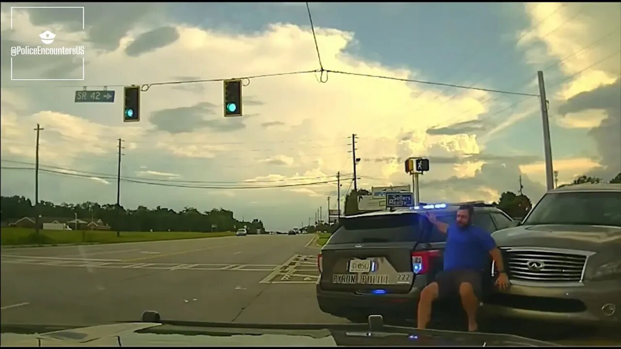 To Avoid Being Arrested, Woman With Child In Her Car Rams Police Crusiers and Multiple Bystanders