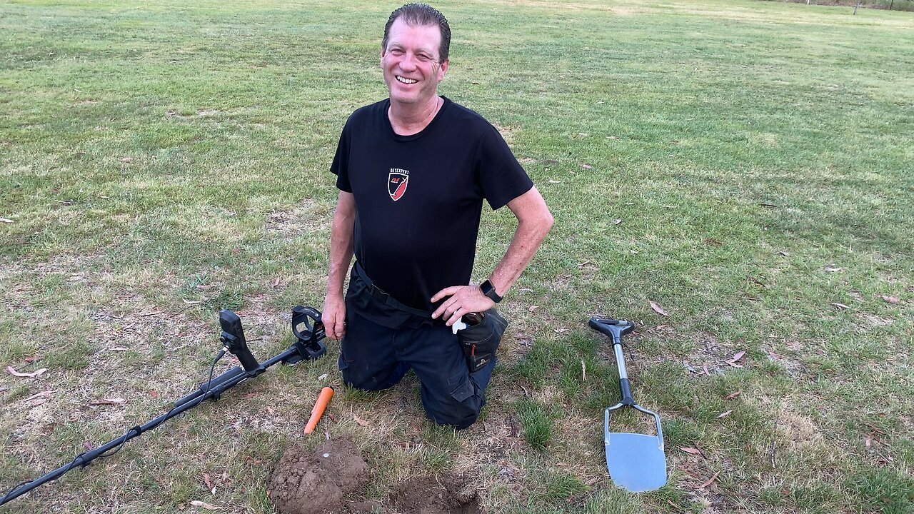 Metaldetecting Australia’s Very First Sterling Silver