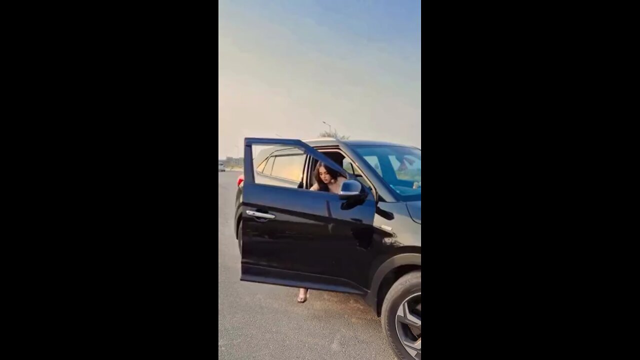 car walking🥵🥰😘😘
