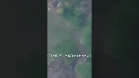 Ukraine truck towing a gunner get hit on target