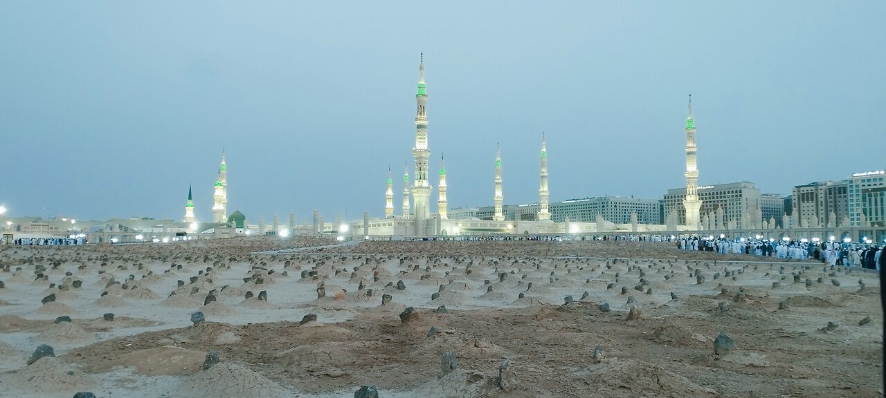 جنت البقیع کا حسیں منظر Jannatul Baqi Ka Hasen Mnzar