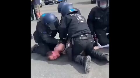 Hang criminal police officers