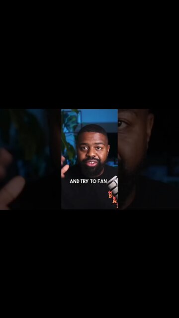 MOTHER SMOKING A BLUNT WHILE HOLDING HER INFANT #shorts #ytshorts