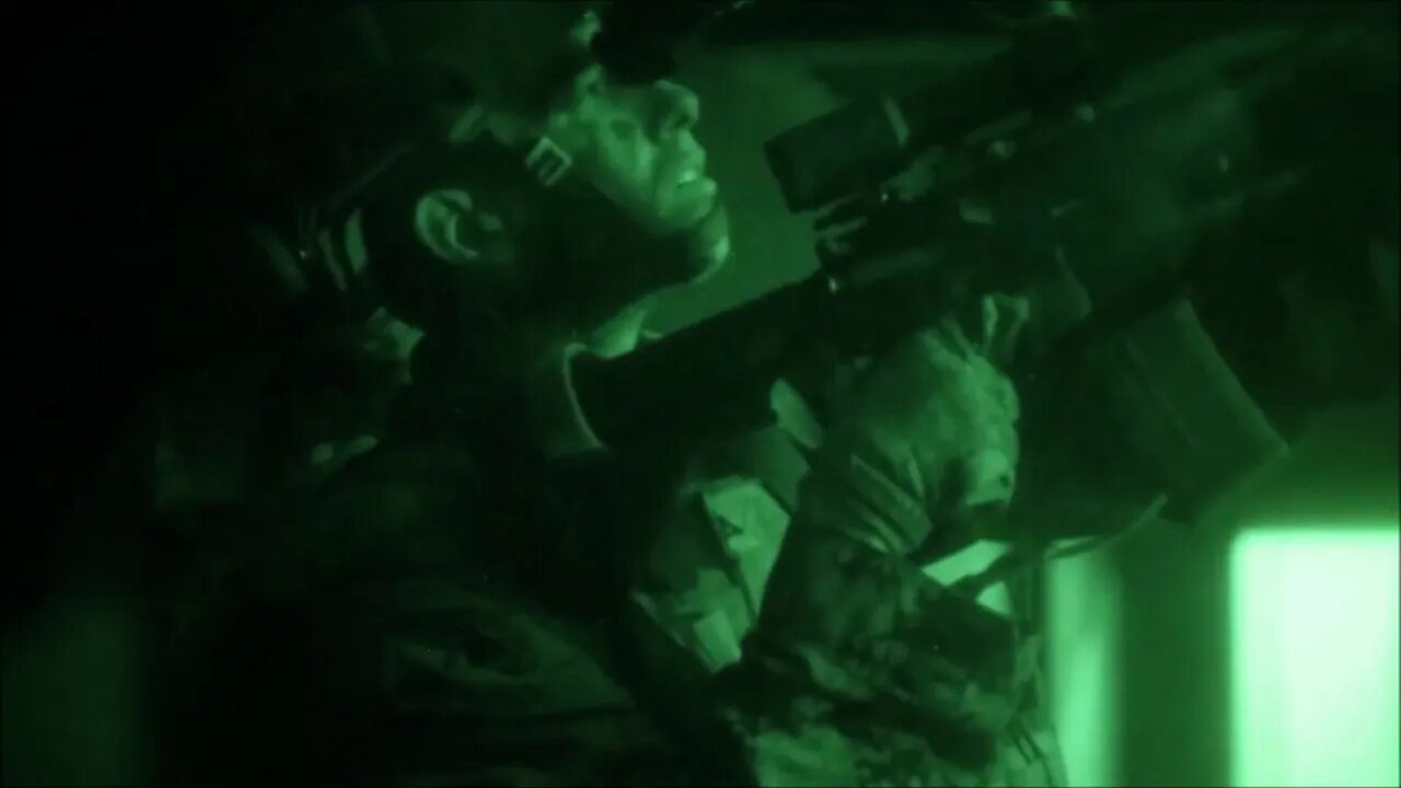 Marines with 22nd MEU Execute Night Raid