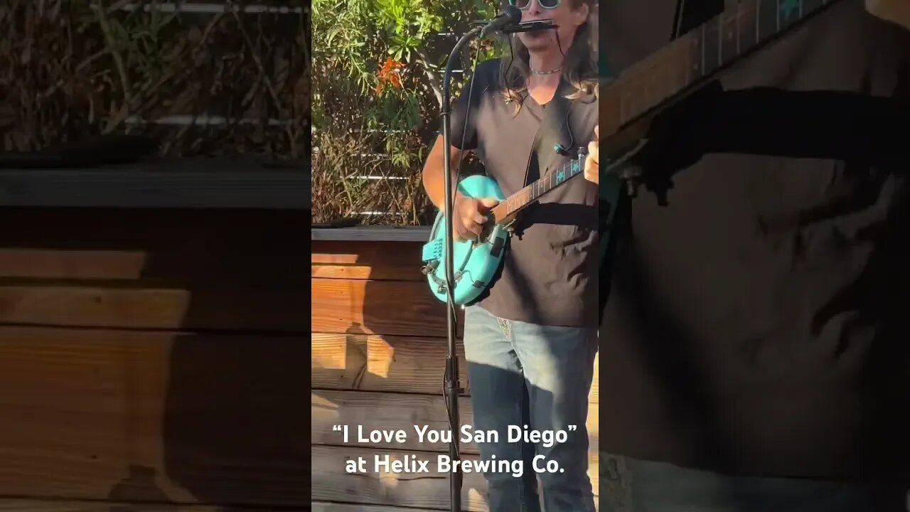 “I Love You San Diego” at Helix Brewing Co. #clawhammerbanjo #goldtonebanjo #electricbanjo #EB5