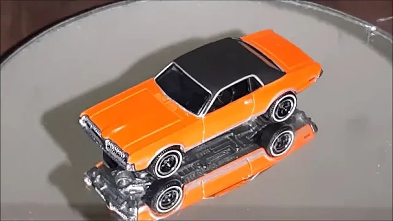 Intermediate-Premium Diecast model cars: Matchbox Lesney Edition 1968 Mercury Cougar XR7