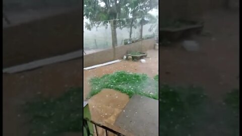 Granizo hoje a tarde em Itaguaçu