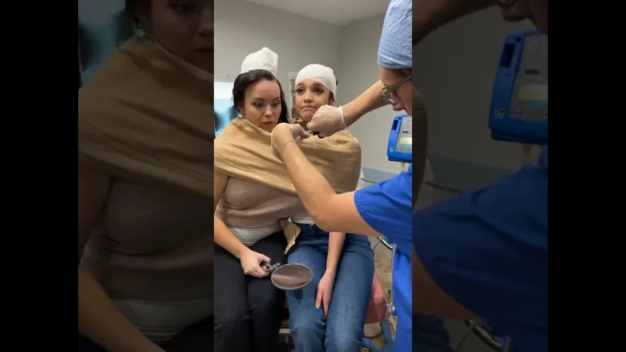 WHEN THE CONJOINED TWINS ARE SEPARATED! LIFE CHANGING SURGERY 👨🏻⚕️🏥👯♀️