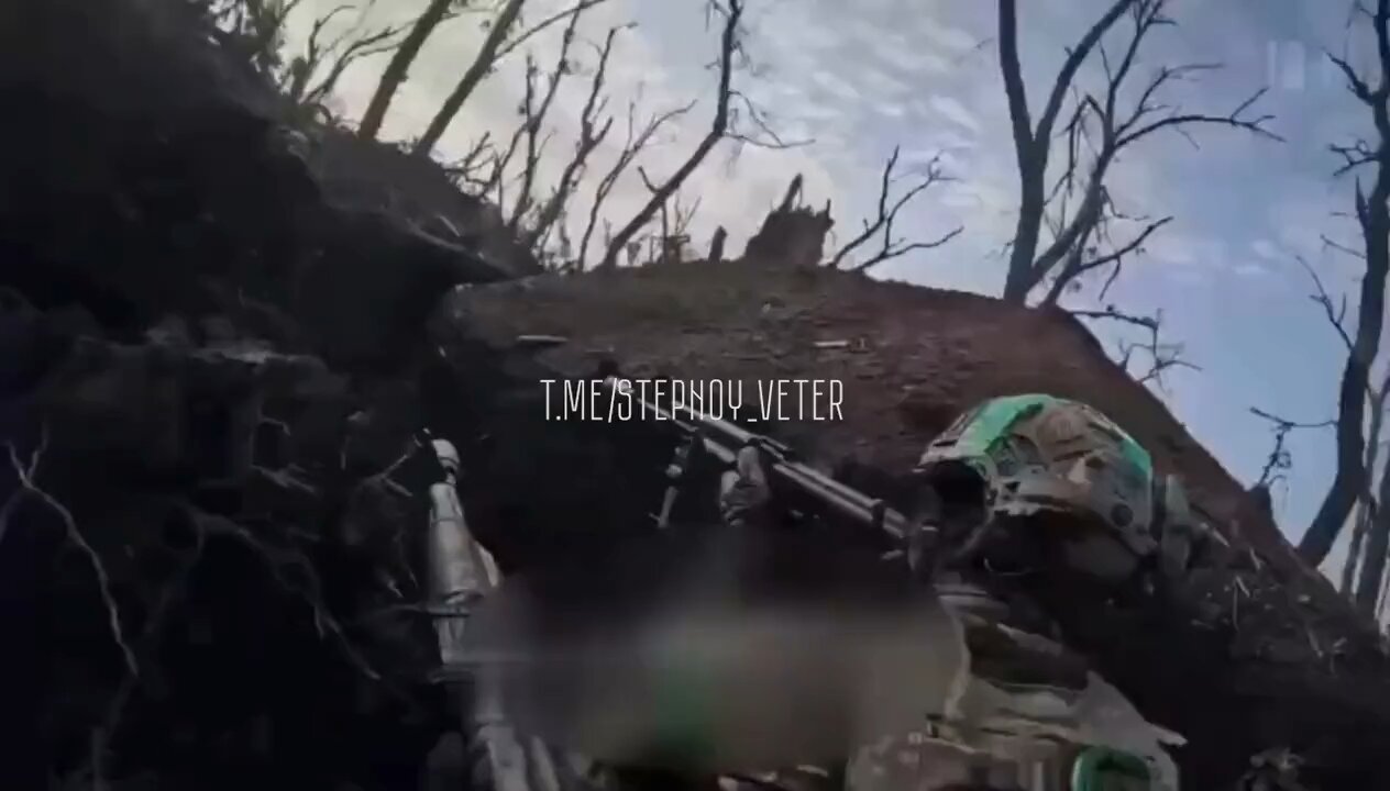 Ukrainian squad around Bakhmut got hit by an artillery shell