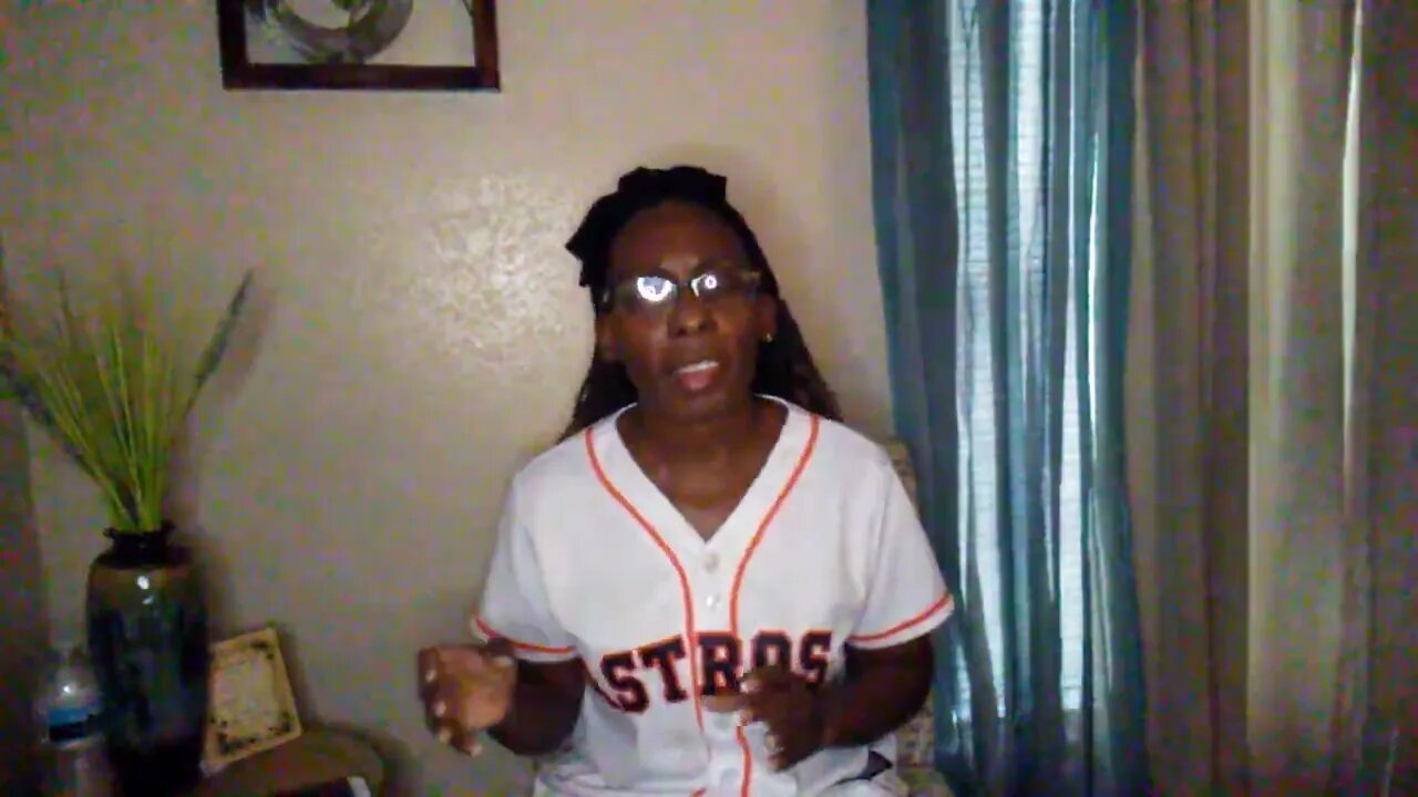 Y'all excuse me as I try to explain this! This why the Lord has no favorite He love all His kids!