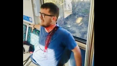 White Autistic Guy stabbed in bus in LA