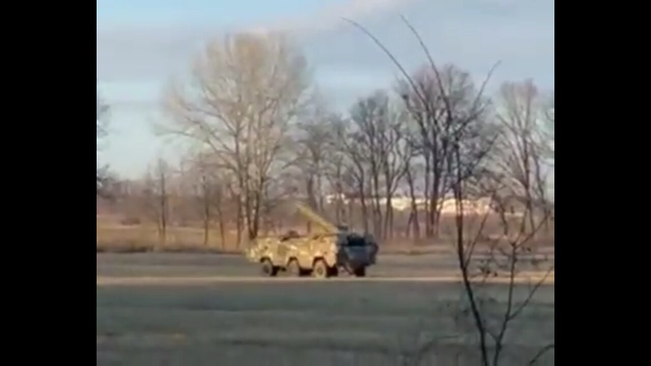 Daytime launch of a #Ukraine Tochka-U rocket.