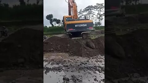 SAWAH HANCUR JADI GINI KALAU KETEMU KENDARAAN INI.. #shortvideo #shorts #excavator
