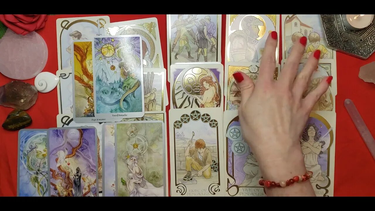 Aquarius Tarot "Leave the past behind" (March/April)