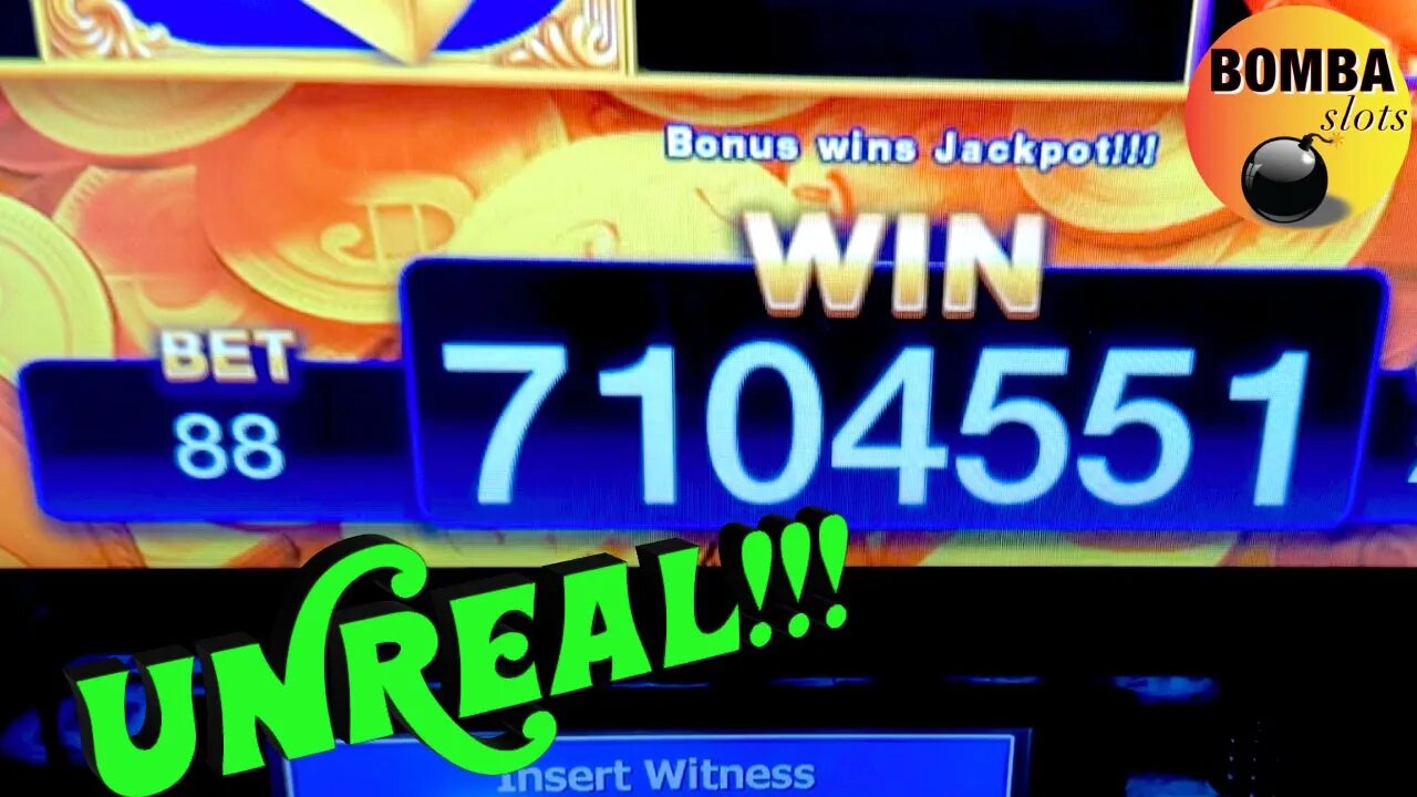 $71,000.00 Won On $0.88 BET!😮LUCKY PLAYER HITS THE GRAND NEXT TO ME while I was recording! #LasVegas