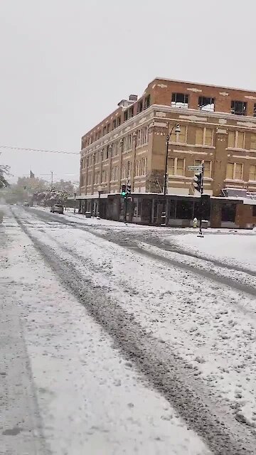 September snowstorm hits Great Falls, Montana