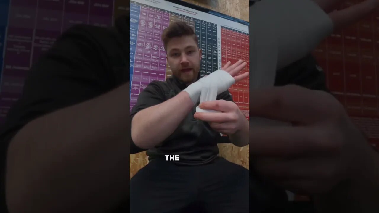 Beginner Hand Wrap Tutorial 🥊🎁✋🏻