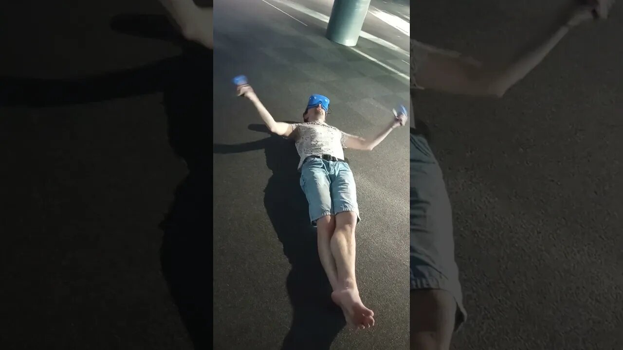 tiktok:unreal.md 🎮👾🕹️ #vr #vrclub #virtualreality #unrealvr #moldova #chisinau #vrarena 🖤 @unrealmd