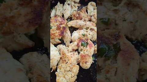 Cooking Up Some Chicken #shorts #blackstone #chicken