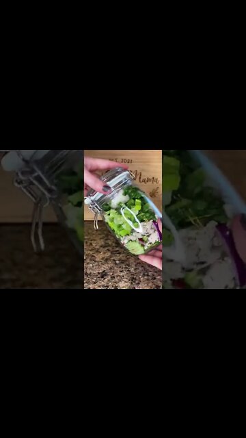salad in a jar ideas | #salad #saladinajar #mealprep #easylunch #healthylunch #Shorts